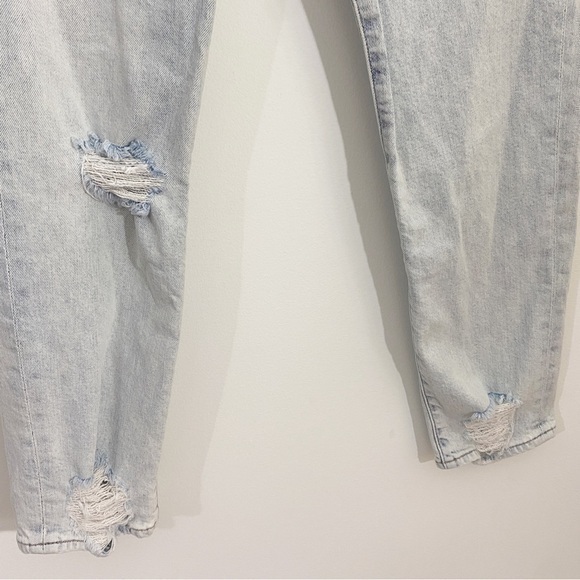 7 For All Mankind 29 High Waist Josefina‎ Boyfriend Ankle Jeans Distressed Light - Picture 5 of 16